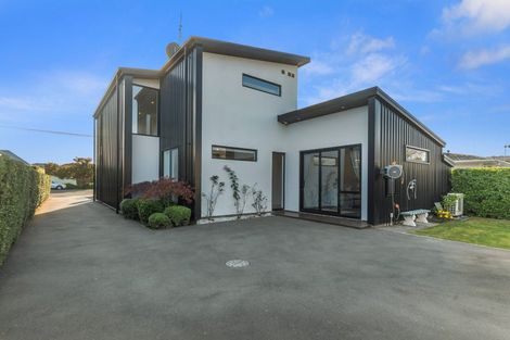 Photo of property in 74 Grants Road, Papanui, Christchurch, 8053