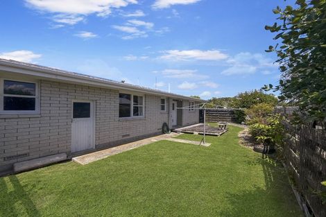 Photo of property in 75-77 Buick Crescent, Awapuni, Palmerston North, 4412