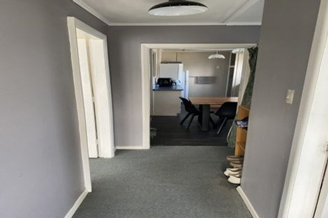 Photo of property in 31 Atiawa Crescent, Waiwhetu, Lower Hutt, 5010