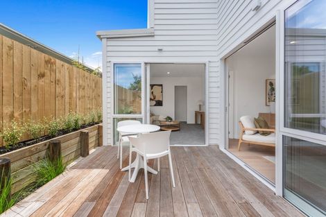 Photo of property in 4c Towra Place, Botany Downs, Auckland, 2010