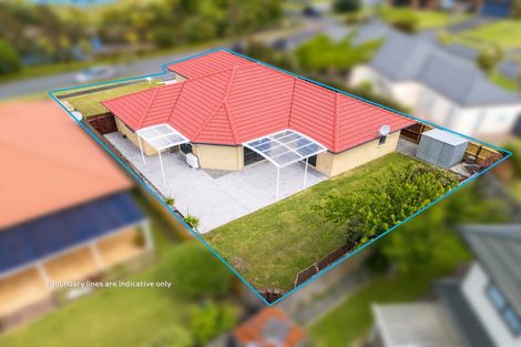 Photo of property in 4 Shiraz Place, Henderson, Auckland, 0612