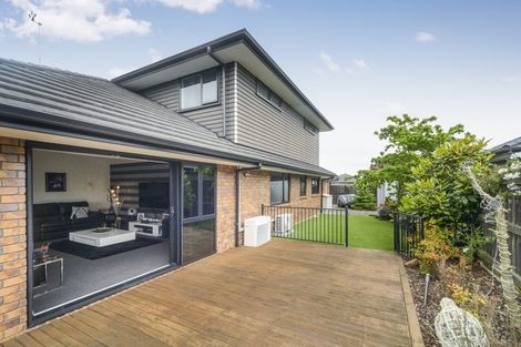 Photo of property in 14 Pegasus Place, Kelvin Grove, Palmerston North, 4414