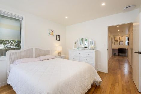 Photo of property in 24 Robinson Street, Cambridge, 3434