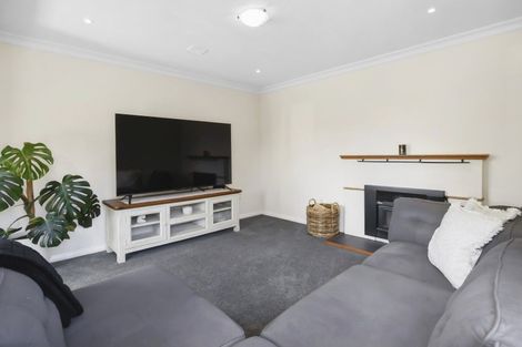 Photo of property in 1 Centennial Avenue, Helensburgh, Dunedin, 9010