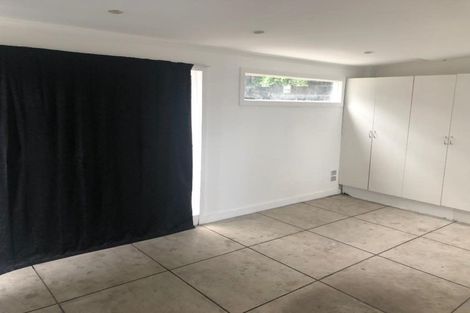 Photo of property in 1 Hinekohu Street, New Lynn, Auckland, 0600