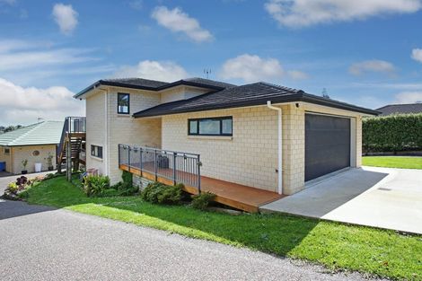 Photo of property in 114f Sandspit Road, Waiuku, 2123