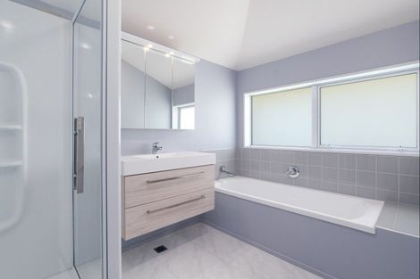 Photo of property in 100a Aorangi Road, Bryndwr, Christchurch, 8053