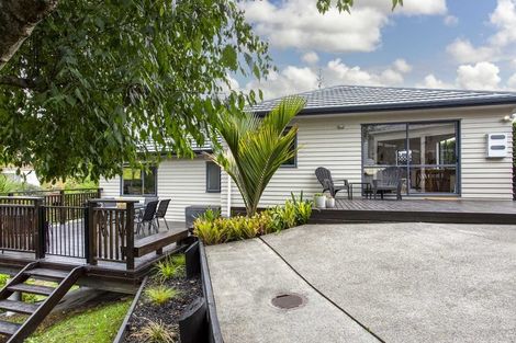 Photo of property in 25b Rehia Road, Massey, Auckland, 0614