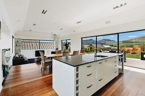 Photo of property in 41 Mcadam Drive, Jacks Point, Queenstown, 9371