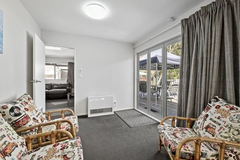 Photo of property in 11d Tawa Street, Inglewood, 4330