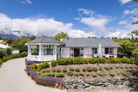 Photo of property in 25 Oregon Drive, Kelvin Heights, Queenstown, 9300