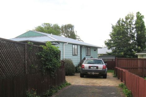 Photo of property in 25 Glen Close, Glen Eden, Auckland, 0602