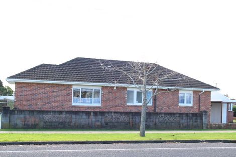 Photo of property in 8 Landon Avenue, Mangere East, Auckland, 2024