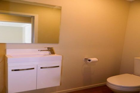 Photo of property in 19u6 Collins Avenue, Tawa, Wellington, 5028