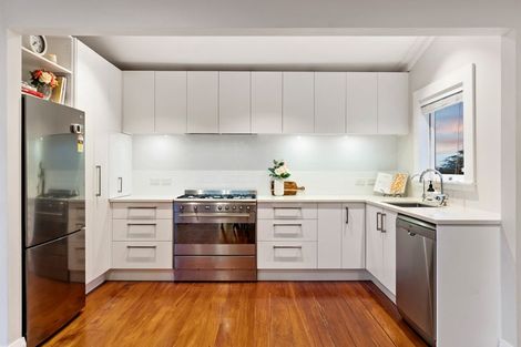 Photo of property in 12 Ngataringa Road, Devonport, Auckland, 0624