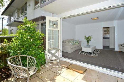 Photo of property in 2/78 Holly Road, St Albans, Christchurch, 8014