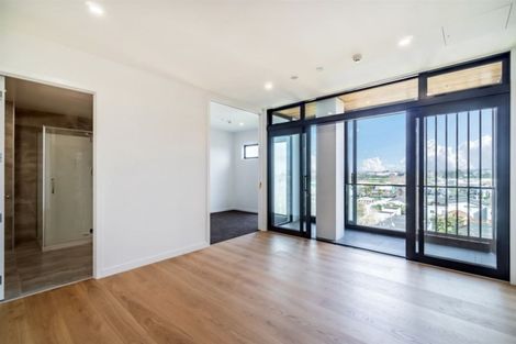 Photo of property in Frank Sargeson Apts, 406/80 Anzac Street, Takapuna, Auckland, 0622