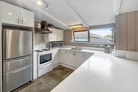 Photo of property in 6 Chadwick Place, Highbury, Palmerston North, 4412