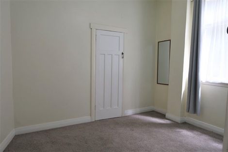 Photo of property in 1/21a Talavera Terrace, Kelburn, Wellington, 6012