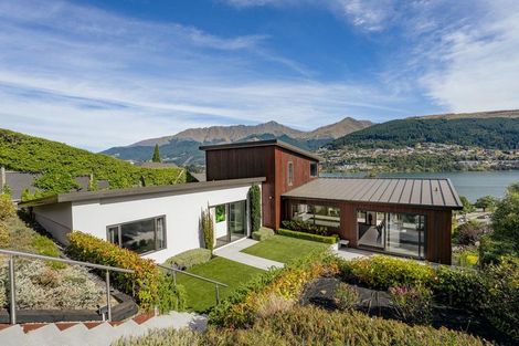 Photo of property in 560 Peninsula Road, Kelvin Heights, Queenstown, 9300
