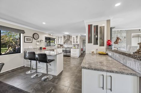 Photo of property in 13 The Loop, Meeanee, Napier, 4110