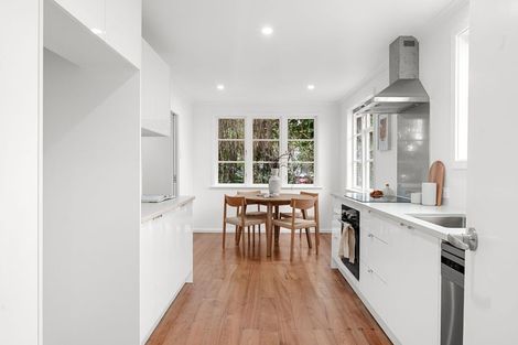 Photo of property in 56 Alfred Street, Fairfield, Hamilton, 3214