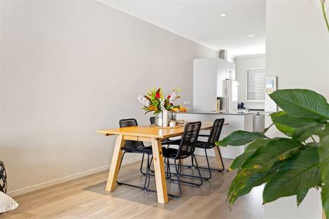 Photo of property in 4 Peihana Road, Hobsonville, Auckland, 0616