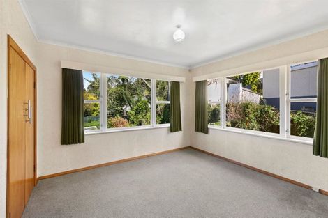 Photo of property in 8 Pembroke Street, Westown, New Plymouth, 4310