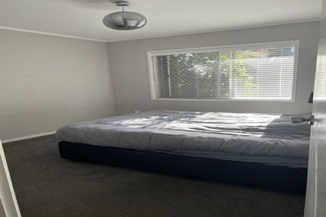 Photo of property in 2/82 Porchester Road, Papakura, 2110
