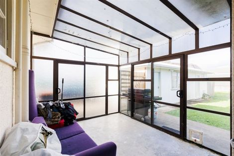 Photo of property in 18 Milton Street, Roslyn, Palmerston North, 4414