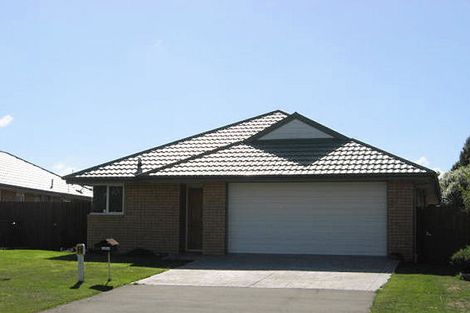 Photo of property in 44 Durrell Way, Rolleston, 7614