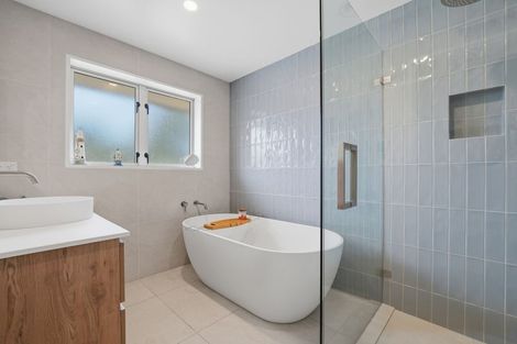 Photo of property in 4 Devon Crescent, Darfield, 7510