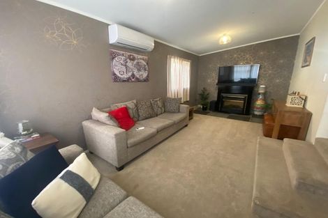 Photo of property in 3/76 Kaurilands Road, Titirangi, Auckland, 0604