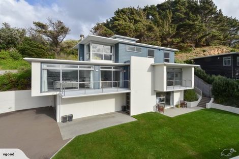 Photo of property in 75 Burnham Street, Seatoun, Wellington, 6022