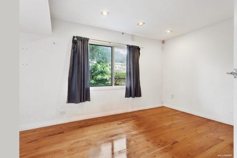 Photo of property in 46a Eskdale Road, Birkdale, Auckland, 0626