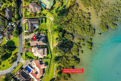 Photo of property in 22 Settlers Grove, Orewa, 0931