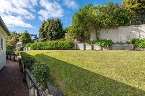 Photo of property in 7 Bushglen Court, Browns Bay, Auckland, 0630