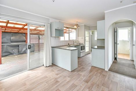 Photo of property in 9 Selsey Lane, Manurewa, Auckland, 2102