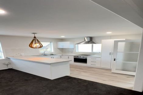 Photo of property in 35 Priestley Drive, Bucklands Beach, Auckland, 2014