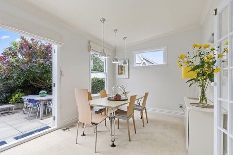 Photo of property in 20 Plunket Street, Kelburn, Wellington, 6012