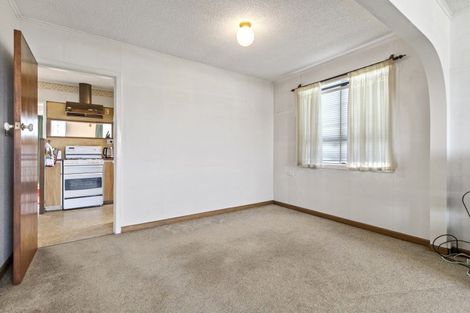 Photo of property in 76 Vardon Road, St Andrews, Hamilton, 3200