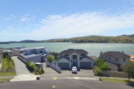 Photo of property in 30 The Masthead, Whitby, Porirua, 5024
