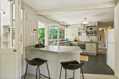 Photo of property in 4 Elizabeth Place, Ferndale, New Plymouth, 4310