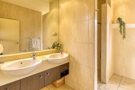 Photo of property in 25a Hetley Crescent, Taradale, Napier, 4112