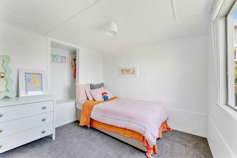 Photo of property in 13 Mount View Place, Spotswood, New Plymouth, 4310
