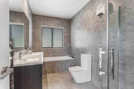 Photo of property in 3 Keel Street, Long Bay, Auckland, 0630