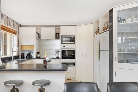 Photo of property in 12 Kestrel Avenue, Welcome Bay, Tauranga, 3112