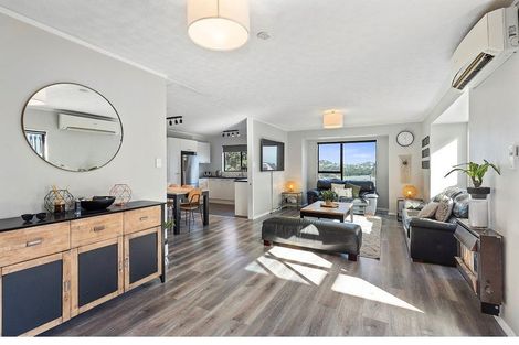 Photo of property in 43 Mercury Way, Whitby, Porirua, 5024