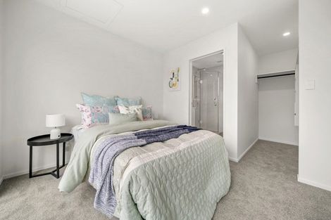 Photo of property in 1/1088 Beach Road, Torbay, Auckland, 0630
