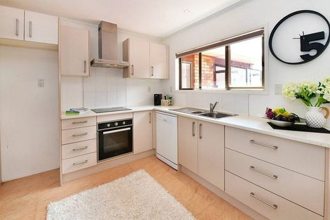 Photo of property in 2/428 Hibiscus Coast Highway, Orewa, 0931